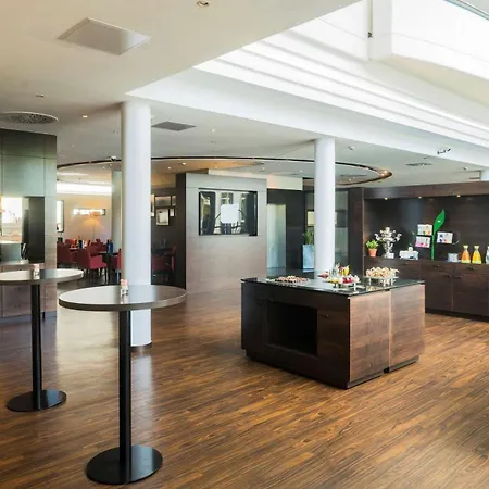 Nh Frankfurt Airport West Hotel