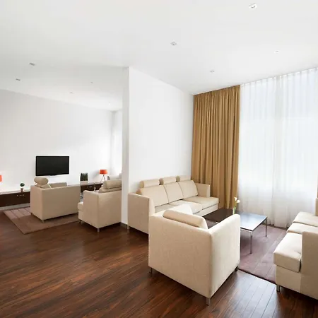 Nh Frankfurt Airport West Hotel 4*