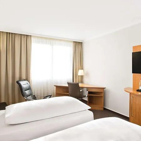 Nh Frankfurt Airport West Hotell