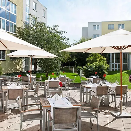 Hotel Nh Frankfurt Airport West 4*