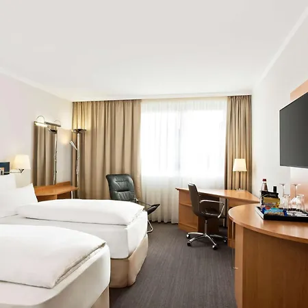 Nh Frankfurt Airport West Hotel