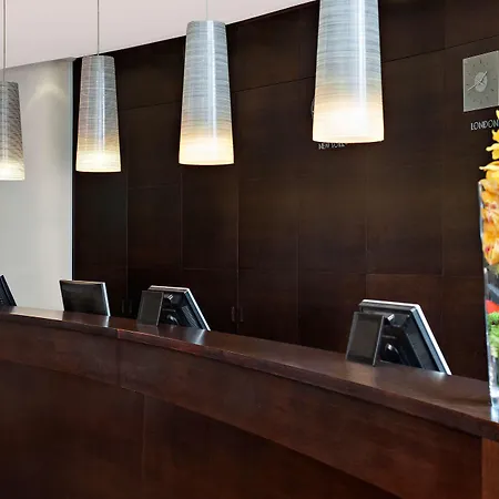 Szálloda Nh Frankfurt Airport West 4*