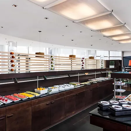 Nh Frankfurt Airport West Hotell