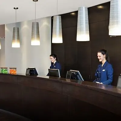 Hotel Nh Frankfurt Airport West 4*