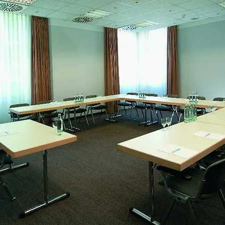 Nh Frankfurt Airport West Hotel