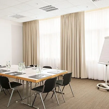 Nh Frankfurt Airport West Hotel