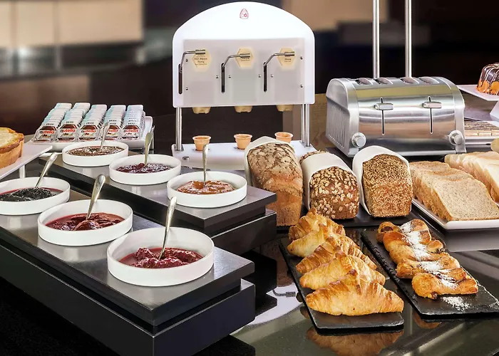 Nh Frankfurt Airport West Hotel 4*