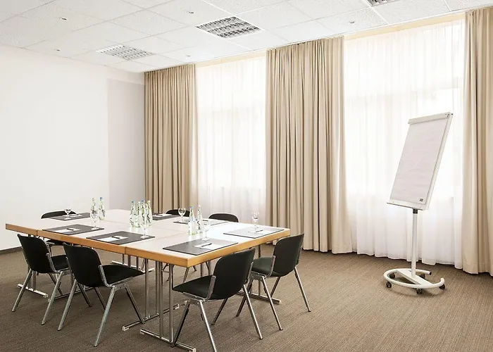 Nh Frankfurt Airport West Hotel